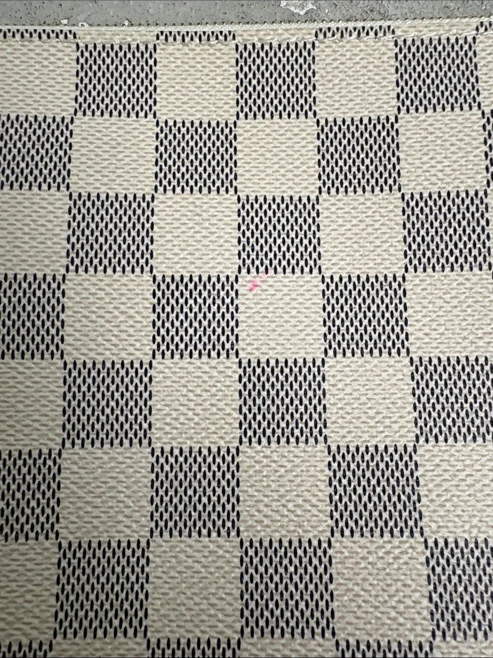 Louis Vuitton please look